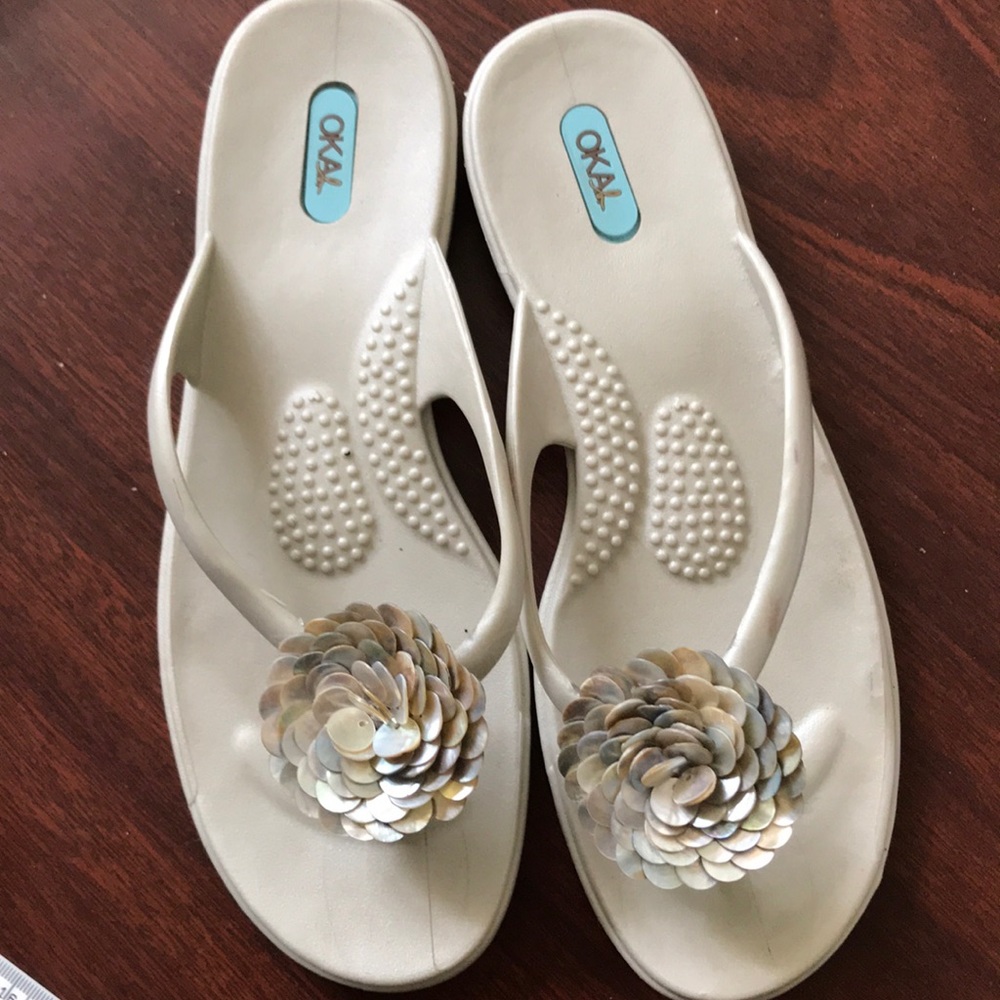 Women’s sandals